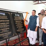 चामासारी में विकास कार्यों का लोकार्पण एवं शिलान्यास करते कैबिनेट मंत्री गणेश जोशी