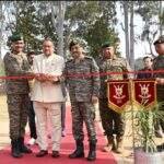 देहरादून में रक्षा मंत्रालय द्वारा आयोजित पूर्व सैनिक रोजगार मेले का रिबन काटकर शुभारंभ करते सैनिक कल्याण मंत्री गणेश जोशी