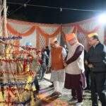 कैबिनेट मंत्री गणेश जोशी ने होलिका दहन में किया प्रतिभाग, प्रदेशवासियों को दी होली की शुभकामनाएं