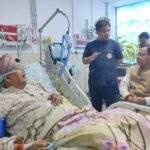 मुख्यमंत्री श्री पुष्कर सिंह धामी ने गुरुवार को एम्स ऋषिकेश पहुंचकर कैबिनेट मंत्री श्री सतपाल महाराज के स्वास्थ्य की जानकारी ली।