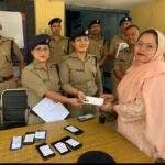 खोये मोबाइलों को वापस लौटाकर दून पुलिस ने बिखेरी चेहरों पर मुस्कान
