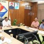 मुख्य सचिव श्री आनंद बर्द्धन की अध्यक्षता में मंगलवार को सचिवालय में राज्य सड़क सुरक्षा कोष प्रबंध समिति की द्वितीय बैठक संपन्न हुई।