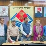 मुख्स सचिव श्री आनन्द बर्द्धन से शुक्रवार को सचिवालय में संयुक्त राष्ट्र विकास कार्यक्रम (यूएनडीपी) की भारत में डिप्टी रेजिडेंट रिप्रेजेंटेटिव सुश्री ईजाबेल (Ms. Isabelle Tschan) ने शिष्टाचार भेंट की।