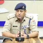 मासिक अपराध गोष्ठी में दिखे एसएसपी दून के कडे तेवर*     *लापरवाही बरतने वाले अधिकारियों को सख्त कार्यवाही की दी चेतावनी