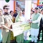 मुख्यमंत्री ने पुलिस स्मृति दिवस पर शहीद जवानों को दी श्रद्धांजलि, परिजनों को किया सम्मानित
